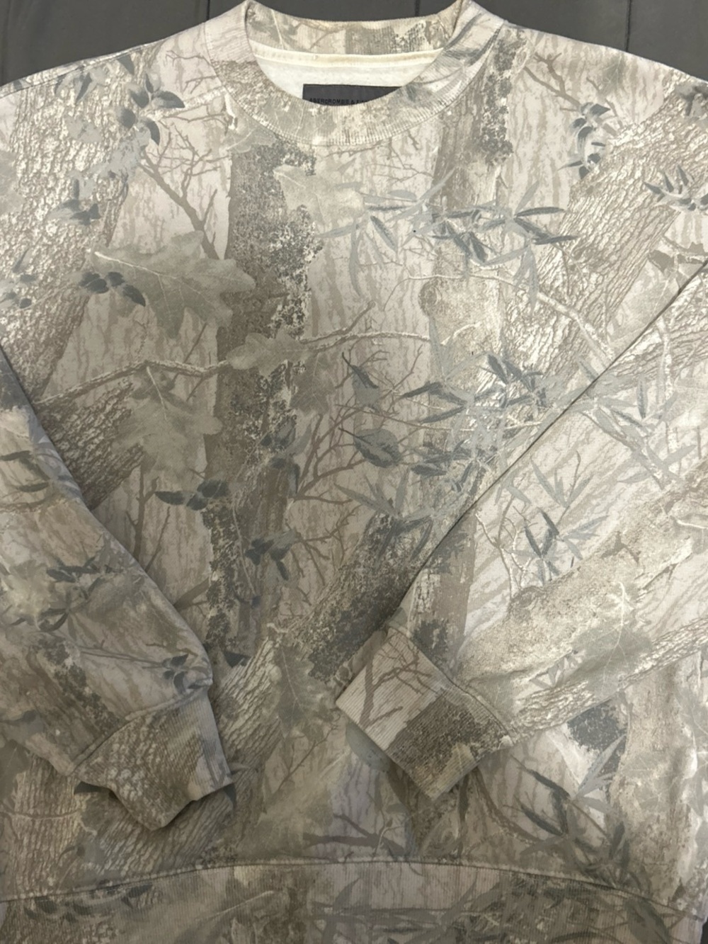 Abercrombie & Fitch Viral Camo Print Crewneck